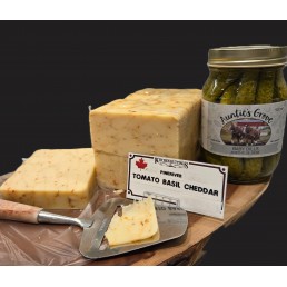 Tomato Basil Cheddar per lb.